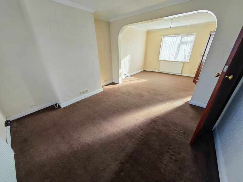 Property photo 2 of 9 Photo 8