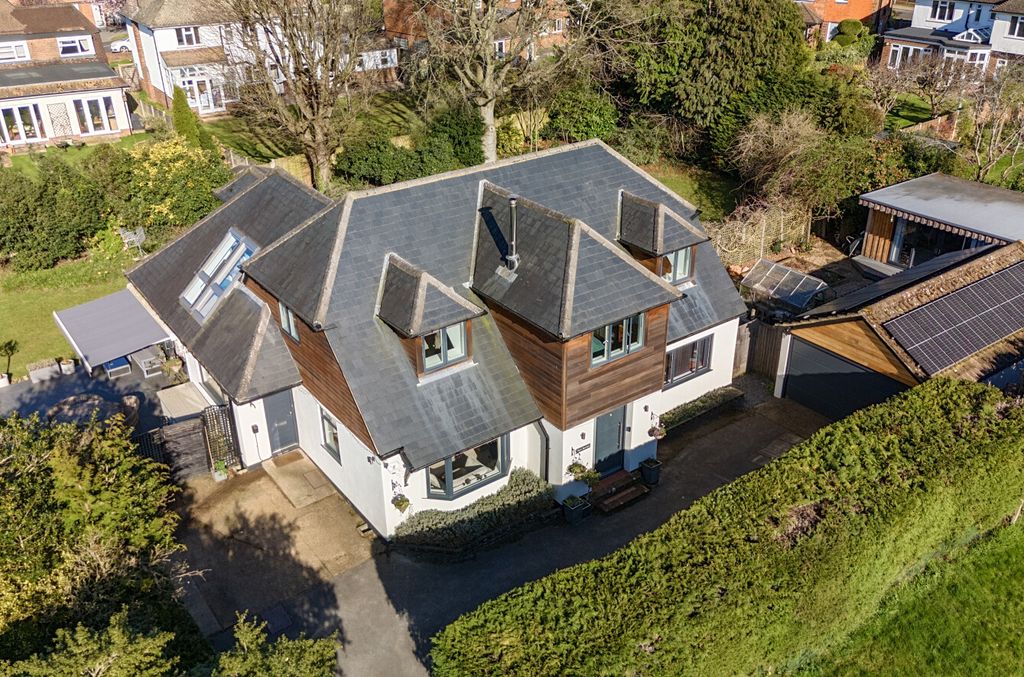 Property photo 1 of 40 Elevated