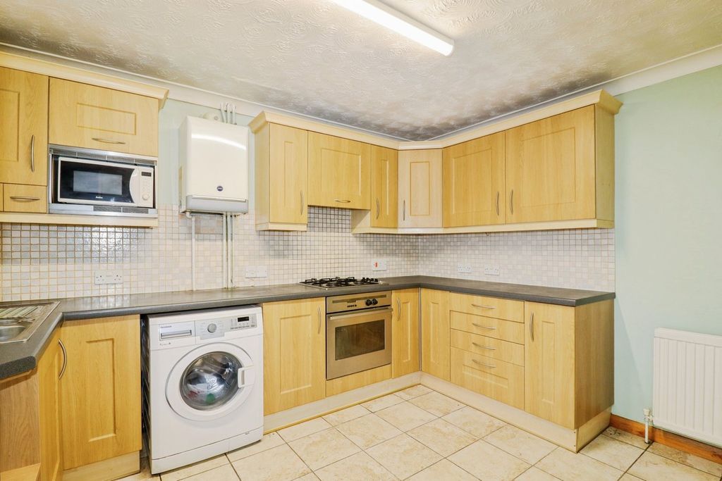 Additional image 6 of 2 bed detached bungalow for saleRedenhall Road, Harleston IP20