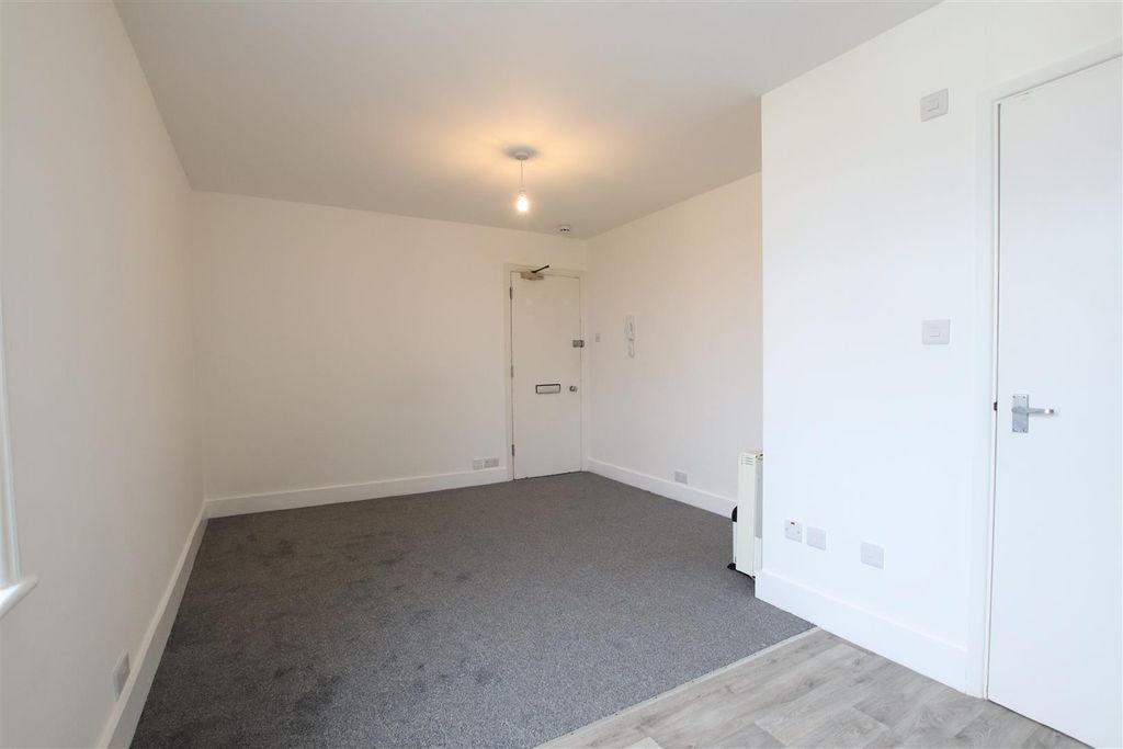 Property photo 2 of 7 Img_6992.Jpg