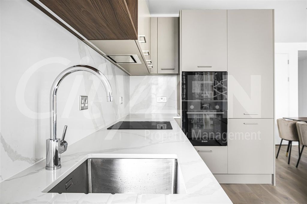 Property photo 2 of 21 Kitchen