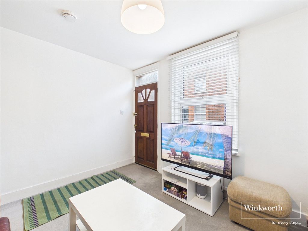 Property photo 3 of 16 Picture No. 02