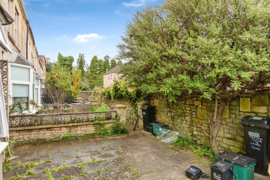 Property photo 3 of 17