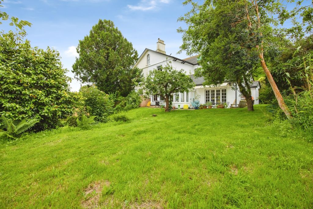 Property photo 1 of 24 Pbox-Img.Jpg