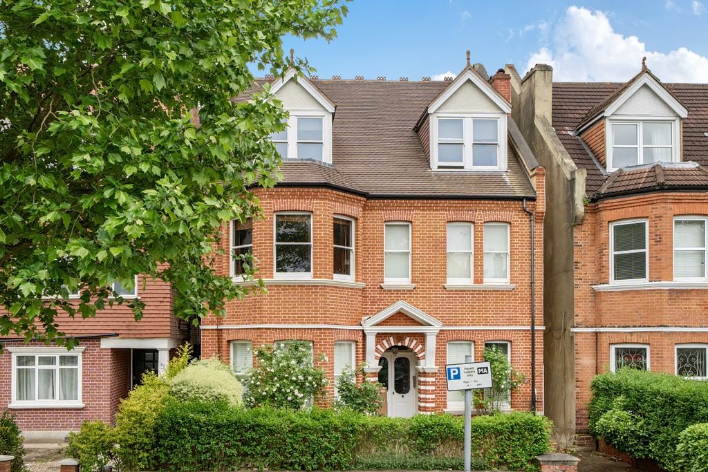 Property photo 1 of 9 1464393-1-6A0Da67...