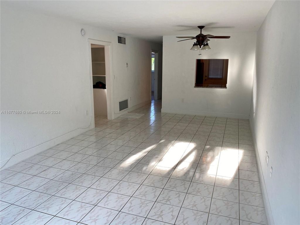 Property photo 3 of 20 <Alttext/>