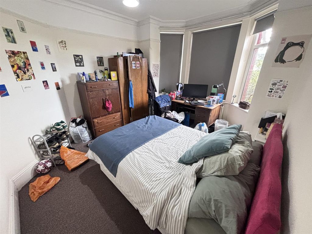 Property photo 3 of 22 Gf Bedroom