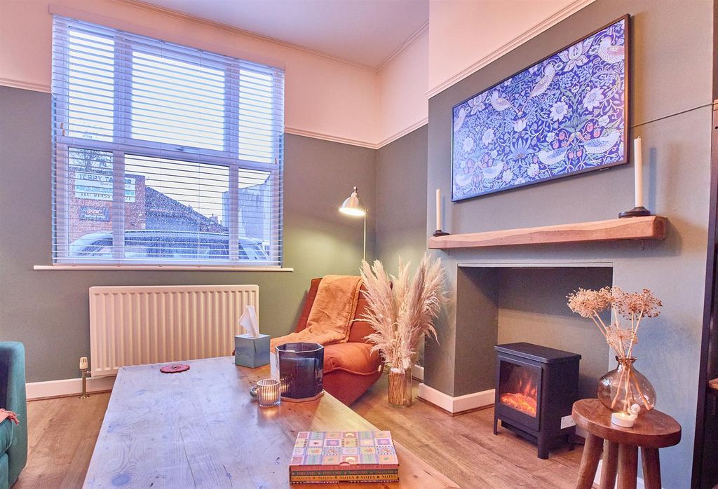 Property photo 3 of 17 Druid Street Hinckley 7.Jpg