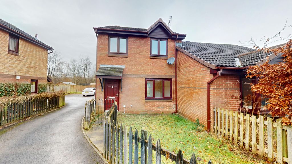 Property photo 1 of 9 32-Sheldrake-Avenue-01132026_112006