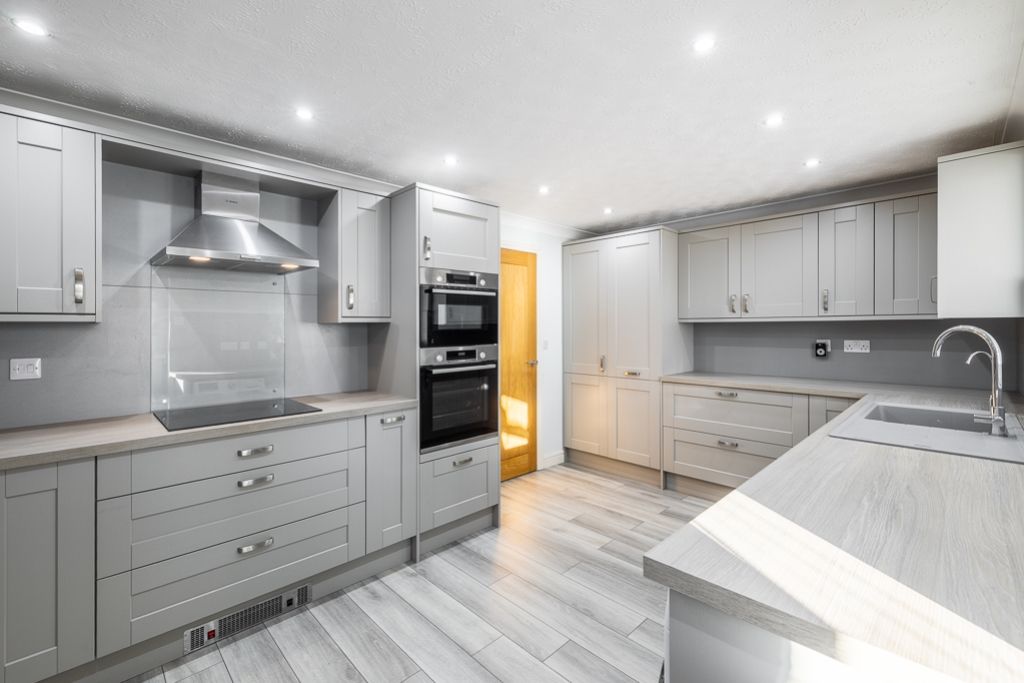 Property photo 2 of 22 36 Saxon Gate (Kirton)-14