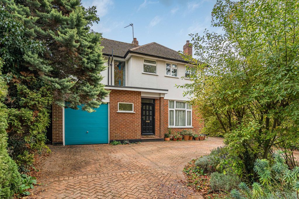 Property photo 1 of 36