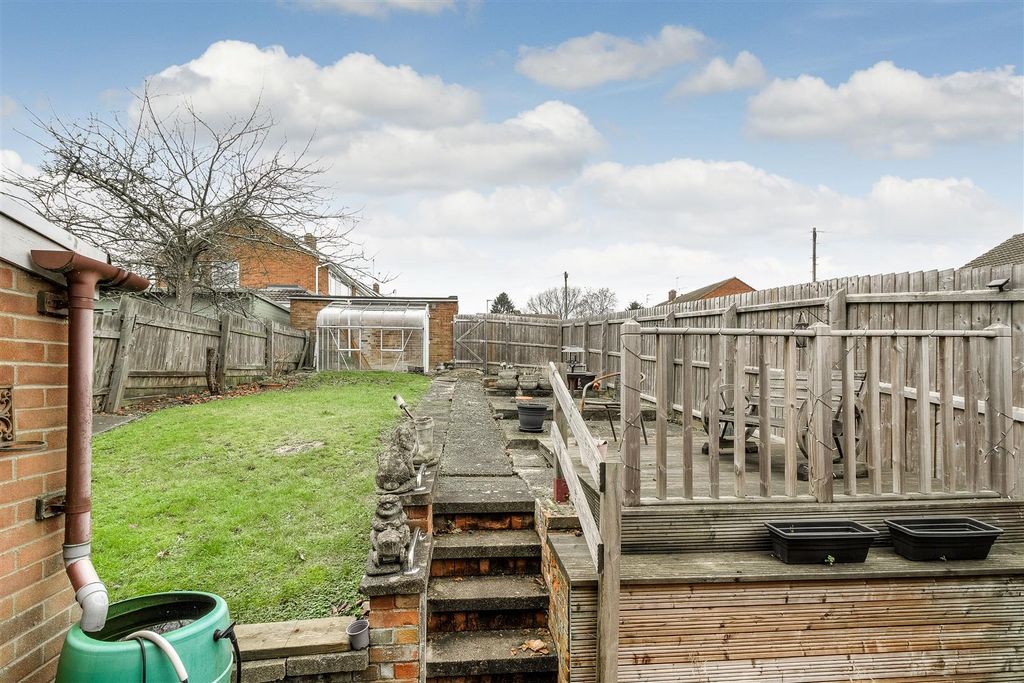 Property photo 2 of 15 Rear Garden