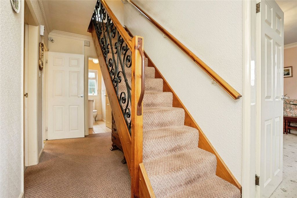 Property photo 3 of 27 Picture No. 21