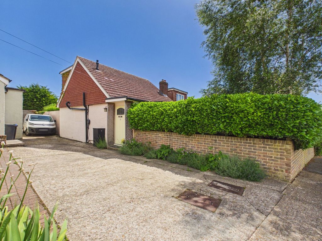 Property photo 1 of 21