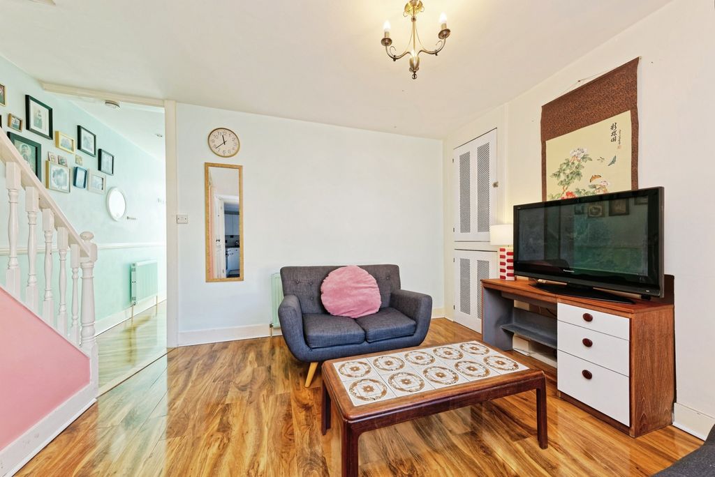 Property photo 3 of 20 Pbox-Img.Jpg