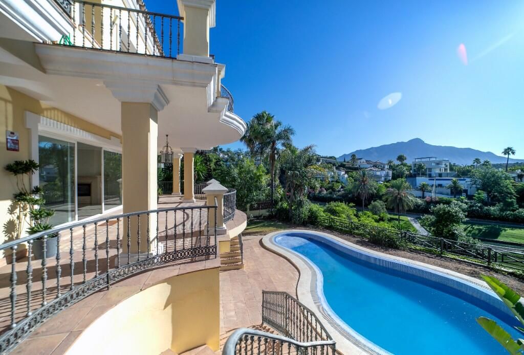 Property photo 1 of 3