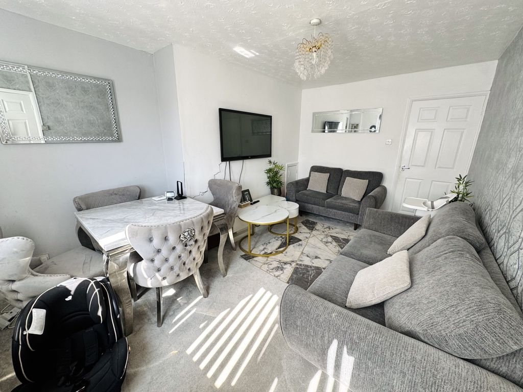 Property photo 3 of 12 Img_0594