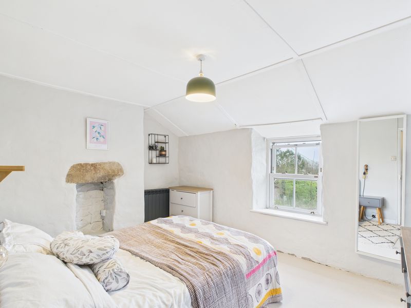 Property photo 3 of 13 Bedroom