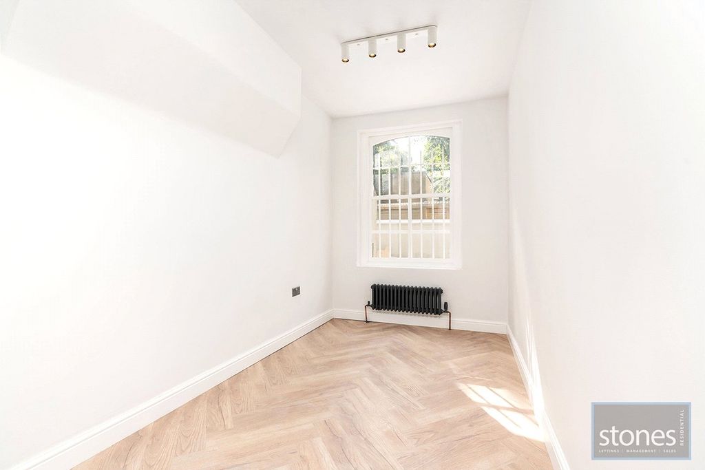 Property photo 1 of 12 Picture No. 03