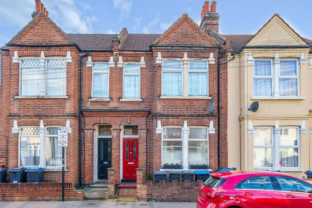 Property photo 1 of 16
