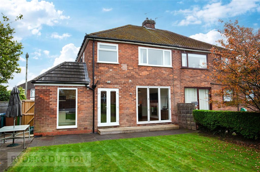 Property photo 2 of 23 Picture No. 26