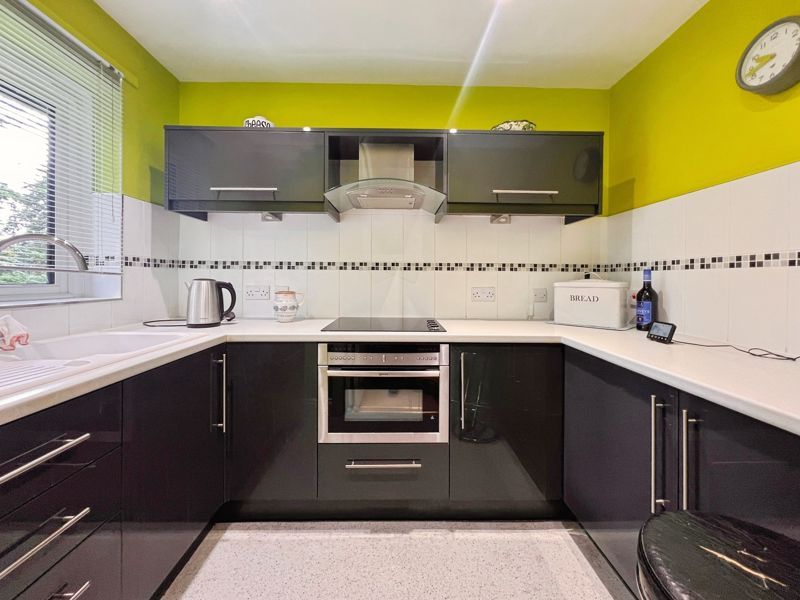 Property photo 3 of 7 Photo 5