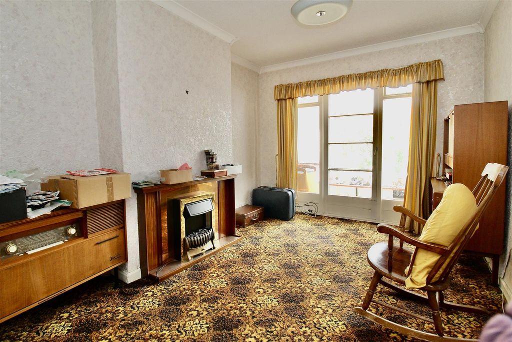 Property photo 3 of 19 8 Corin R2.Jpg