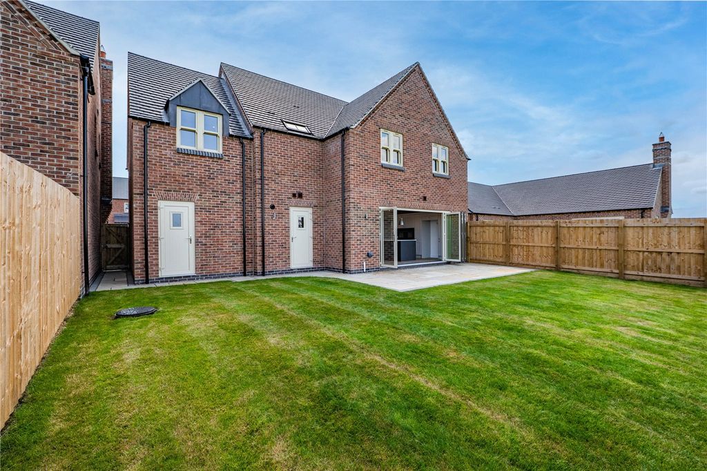 Property photo 2 of 47 Picture No. 49