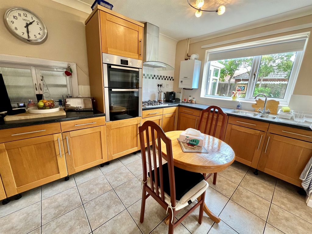 Property photo 2 of 22