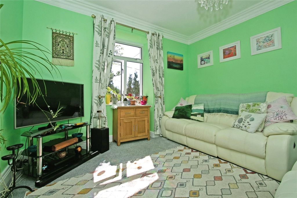 Property photo 3 of 18 Picture No. 19