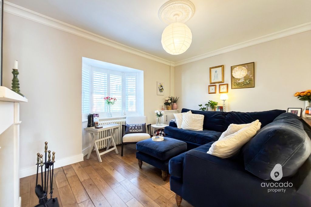 Property photo 2 of 20 3905074