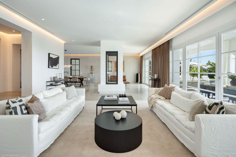 Property photo 2 of 50