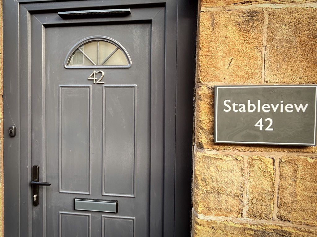 Property photo 2 of 26