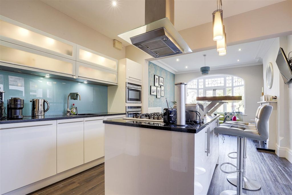 Property photo 3 of 27 04.Jpg