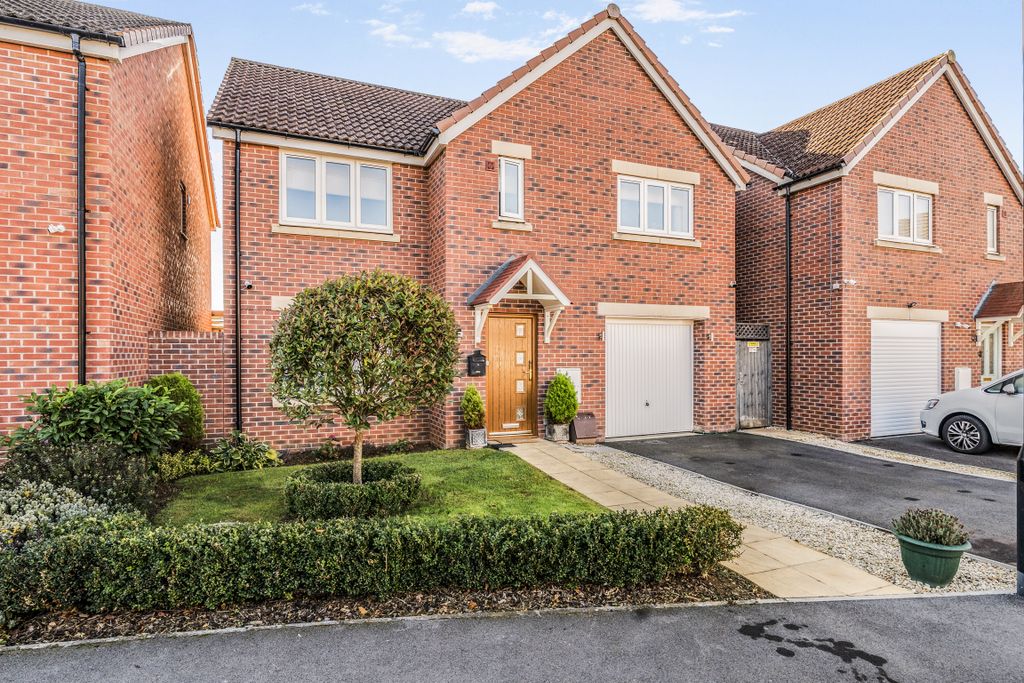 Property photo 1 of 18 1361146268Da446B8c319
