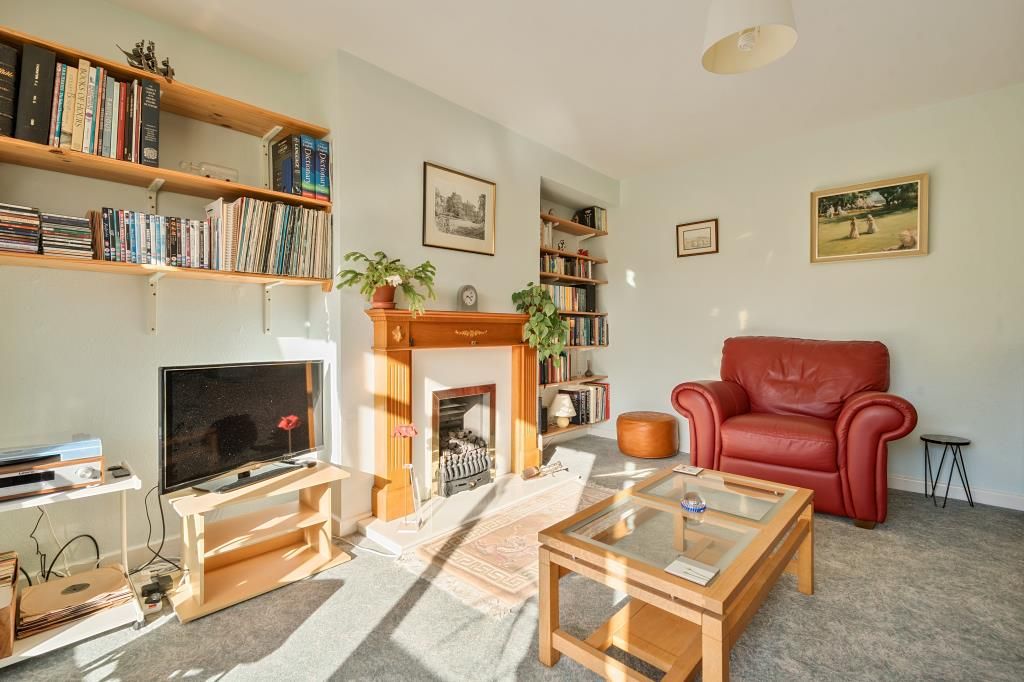 Property photo 2 of 20 Living Room