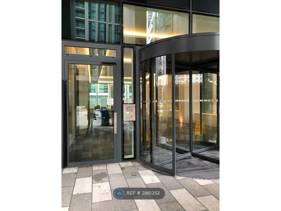 Property photo 2 of 12 Entrance