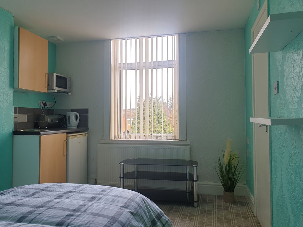 Property photo 2 of 6