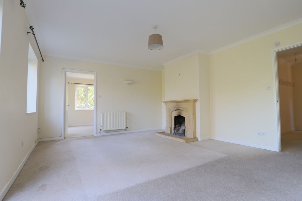 Property photo 2 of 13 Photo 12