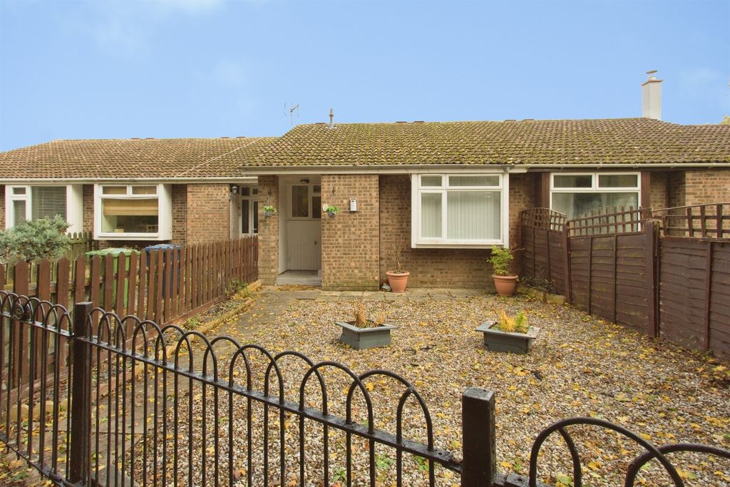 Property photo 1 of 13 Outside
