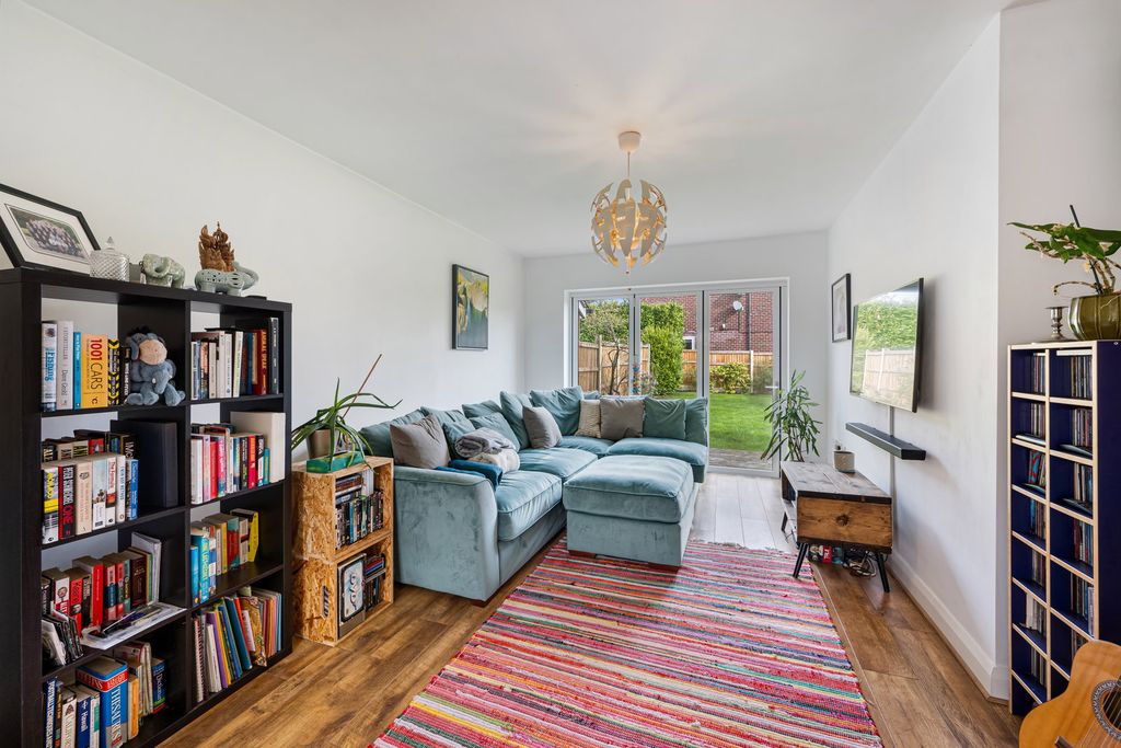 Property photo 3 of 14