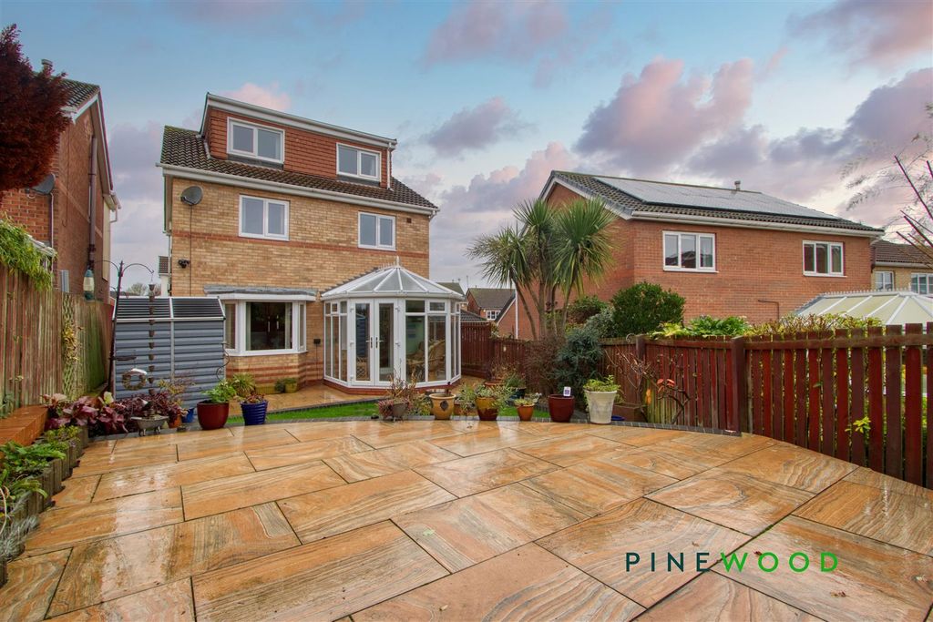 Property photo 2 of 42 Rear