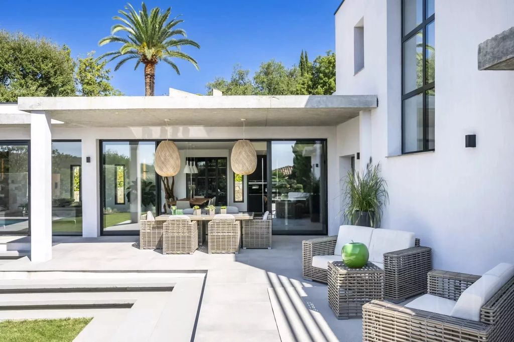 Property photo 3 of 18