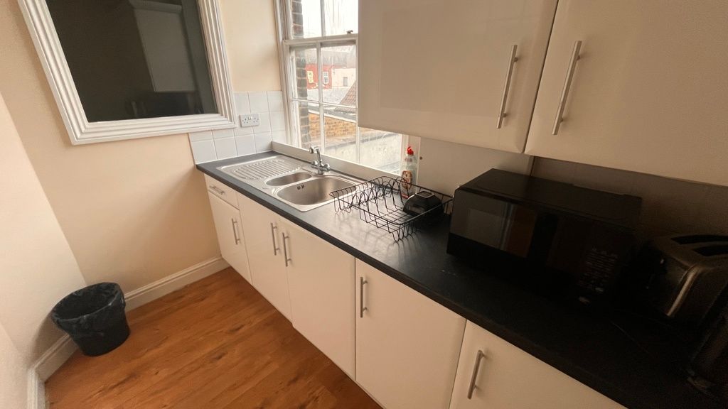 Property photo 3 of 6 Photo 5