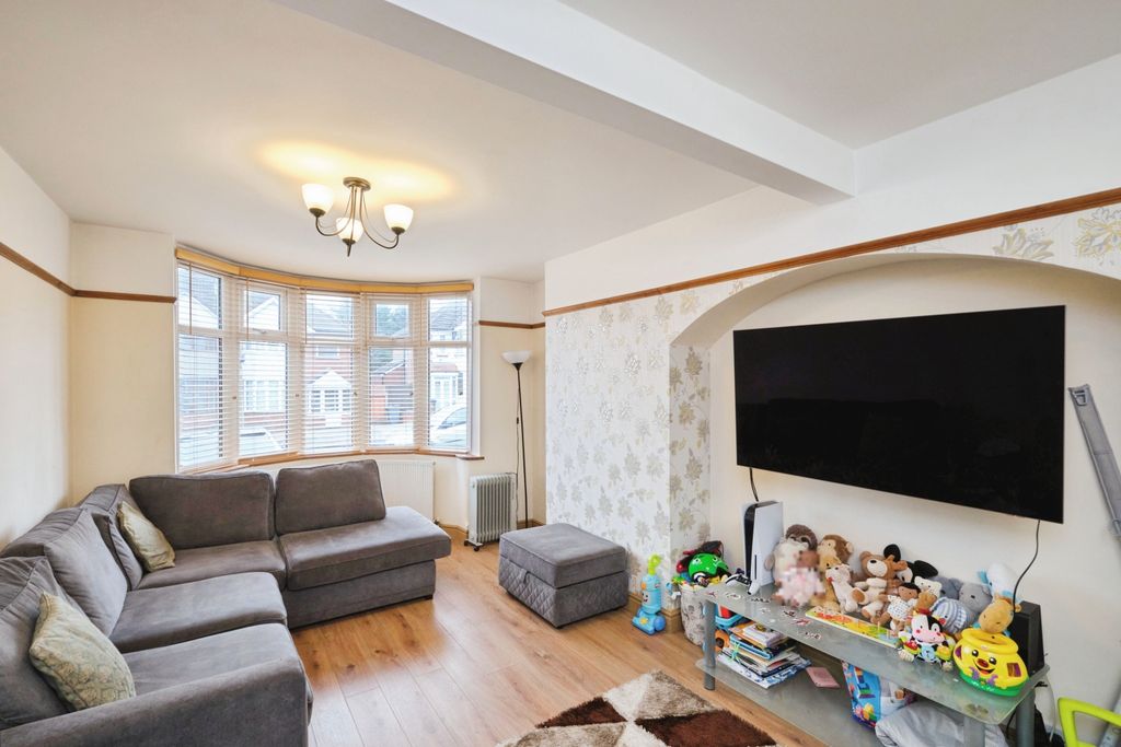 Property photo 2 of 15