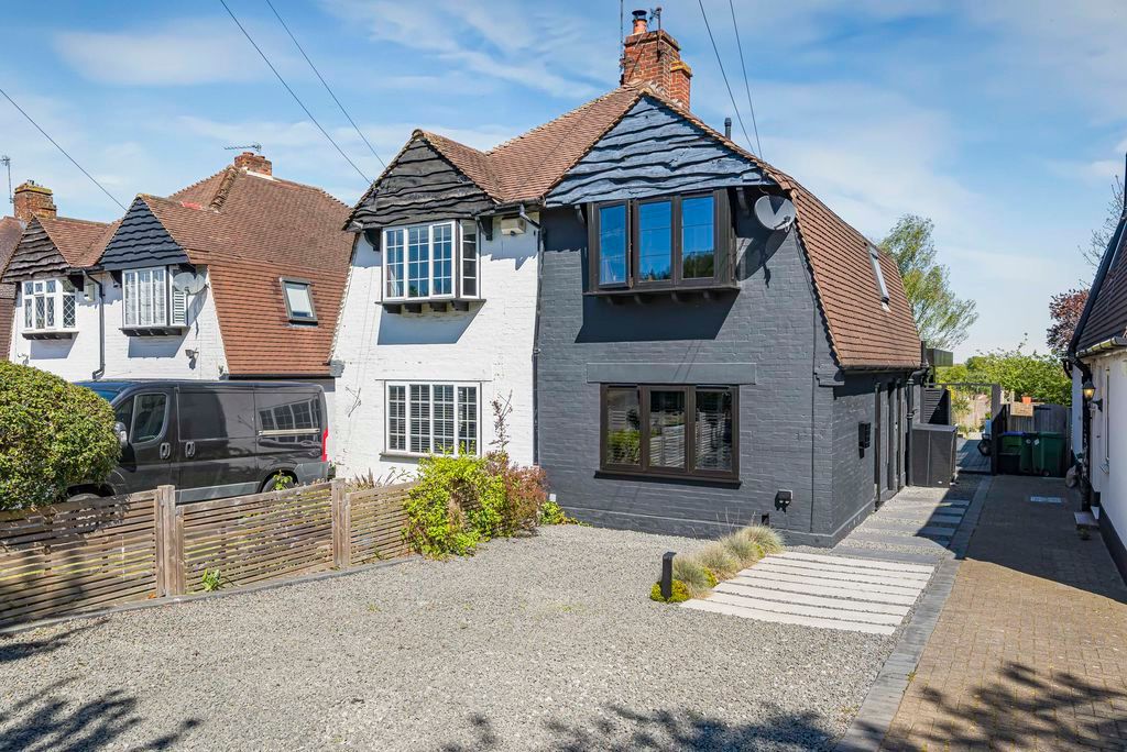 Property photo 1 of 25 E