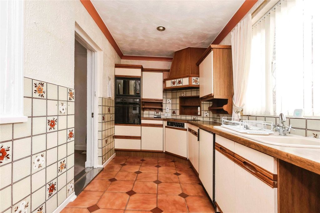 Property photo 3 of 15 Picture No. 10