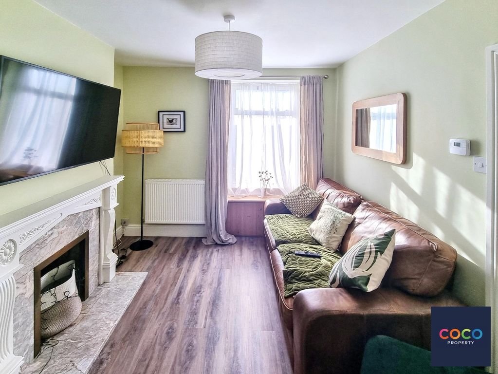 Property photo 3 of 9 5246923