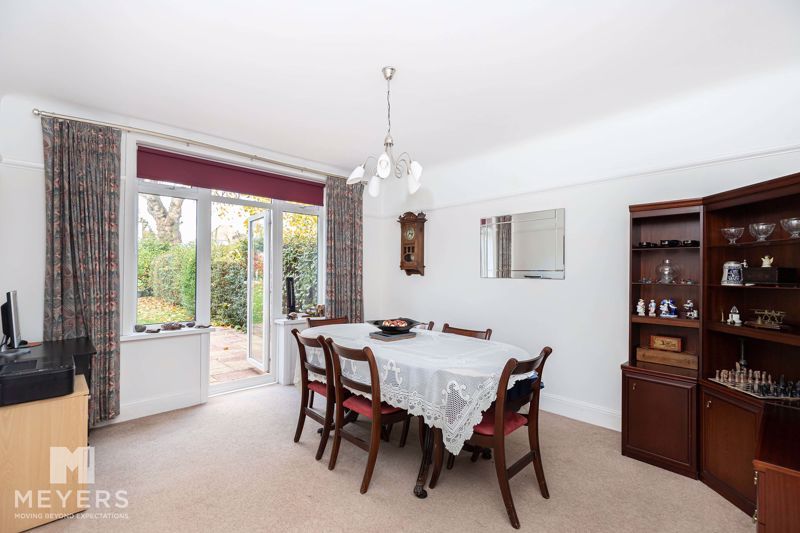 Property photo 3 of 31 Photo 32