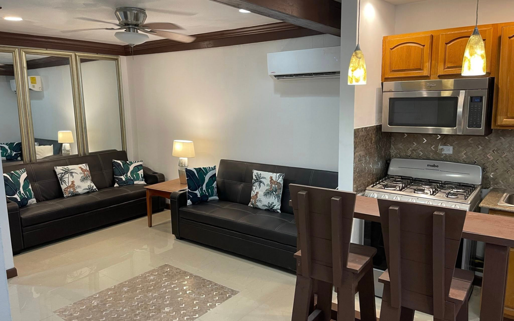 Property photo 2 of 9